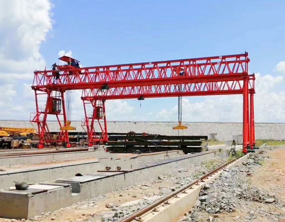 鄭州起重機(jī)、龍門吊、MG型桁架門式起重機(jī)廠家銷售