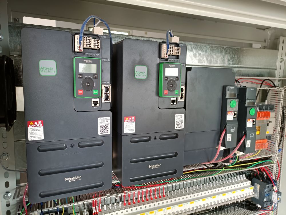起重電氣柜廠家定制、高低壓變頻起重電氣箱柜設(shè)計(jì)制造、安裝維修